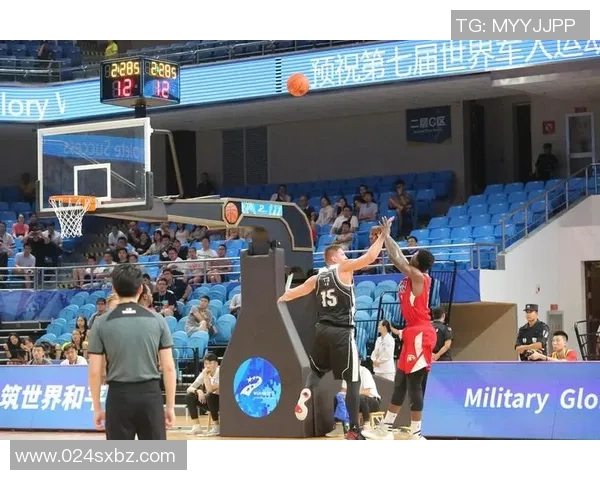 立陶宛与美国在军运会的激烈对决展现体育精神与友谊的交融